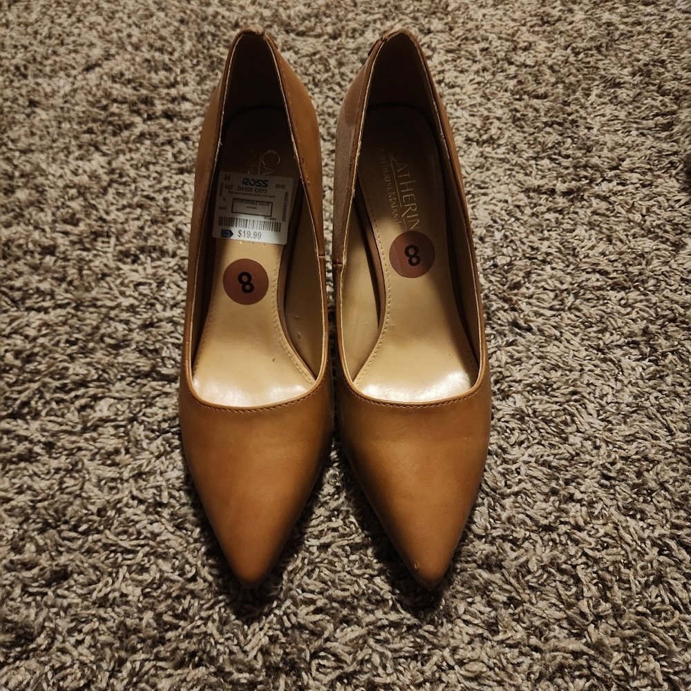 NEW Women's Heels - Size 8